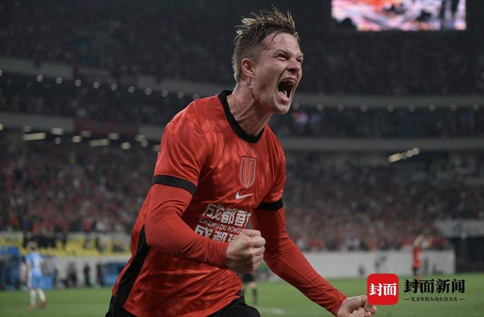 必赢体育-八连胜！成都蓉城主场3-0轻取河南|河南队|中超|索罗金|上海申花足球俱乐部|拜合拉木_新浪新闻